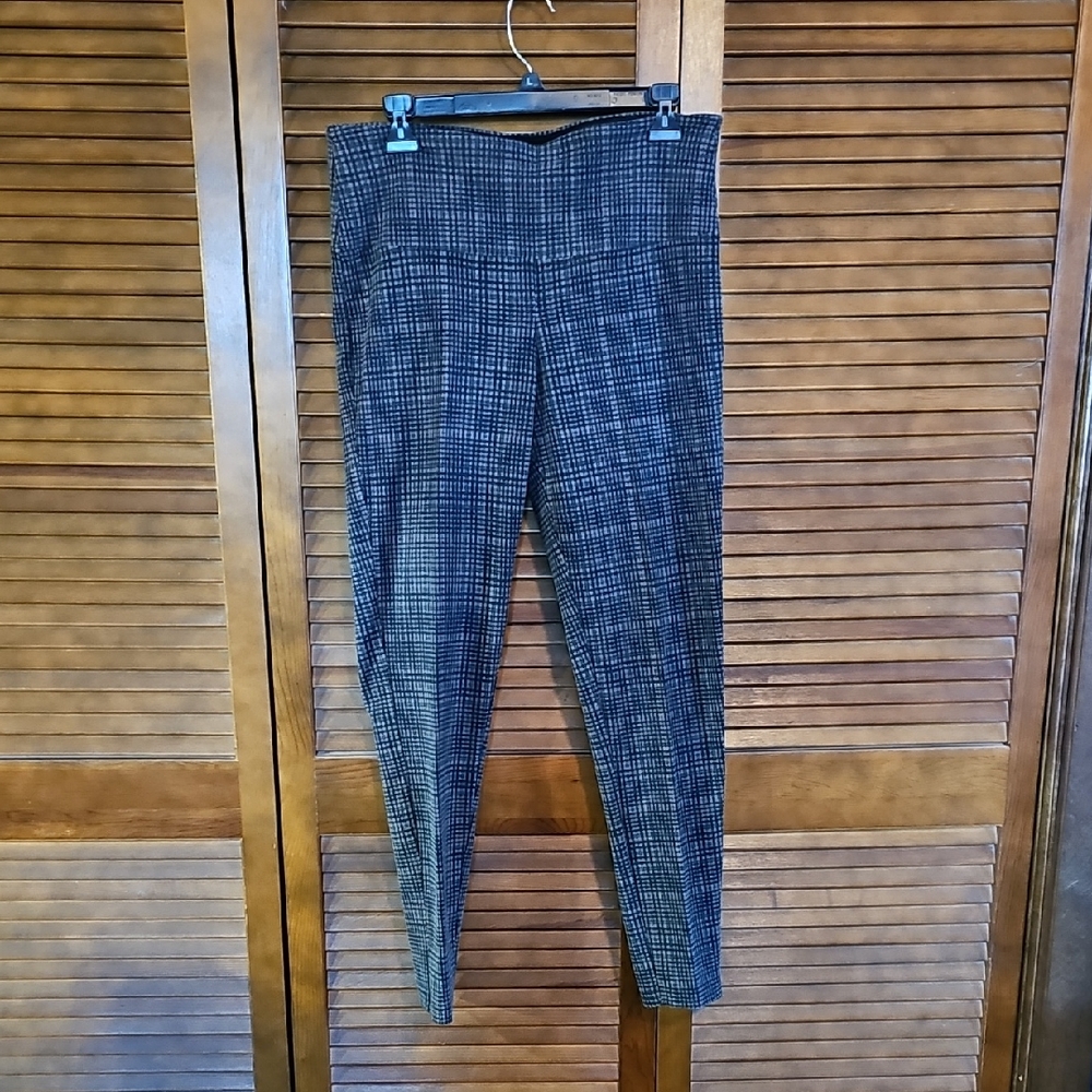 Natural Reflections Black and Gray Plaid Pants